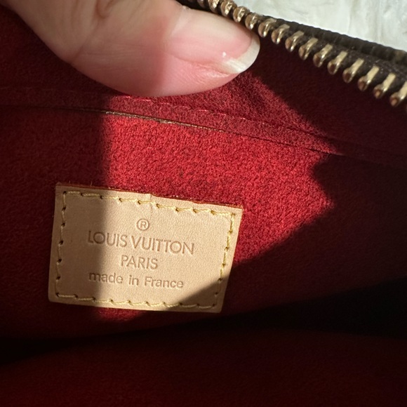 Louis Vuitton Viva Cite bag - Picture 8 of 9